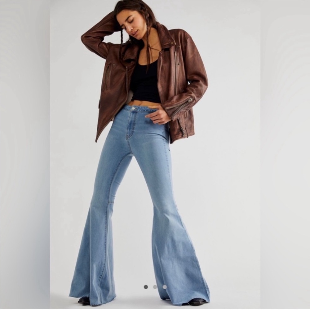 Light Blue Flared Women Jeans Just Float